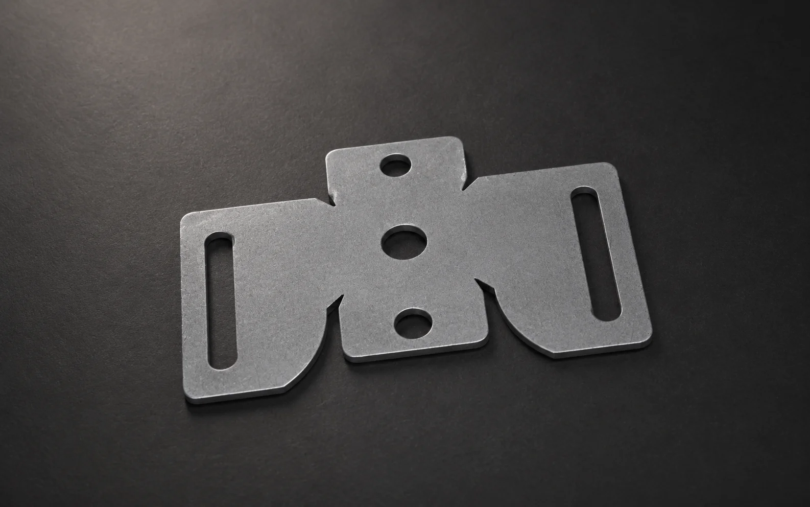 Nitrogen-cut carbon steel sprocket bracket